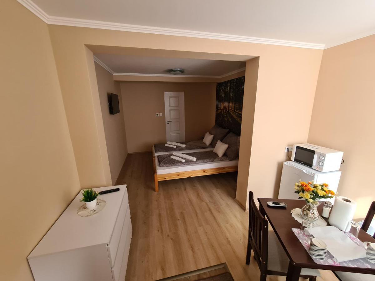 Napfeny Apartman Makó Εξωτερικό φωτογραφία